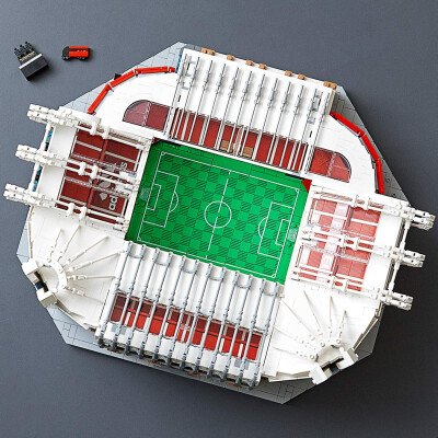 Old Trafford – Manchester United 18+ წელი - LEGO Toys - ლეგოს სათამაშოები